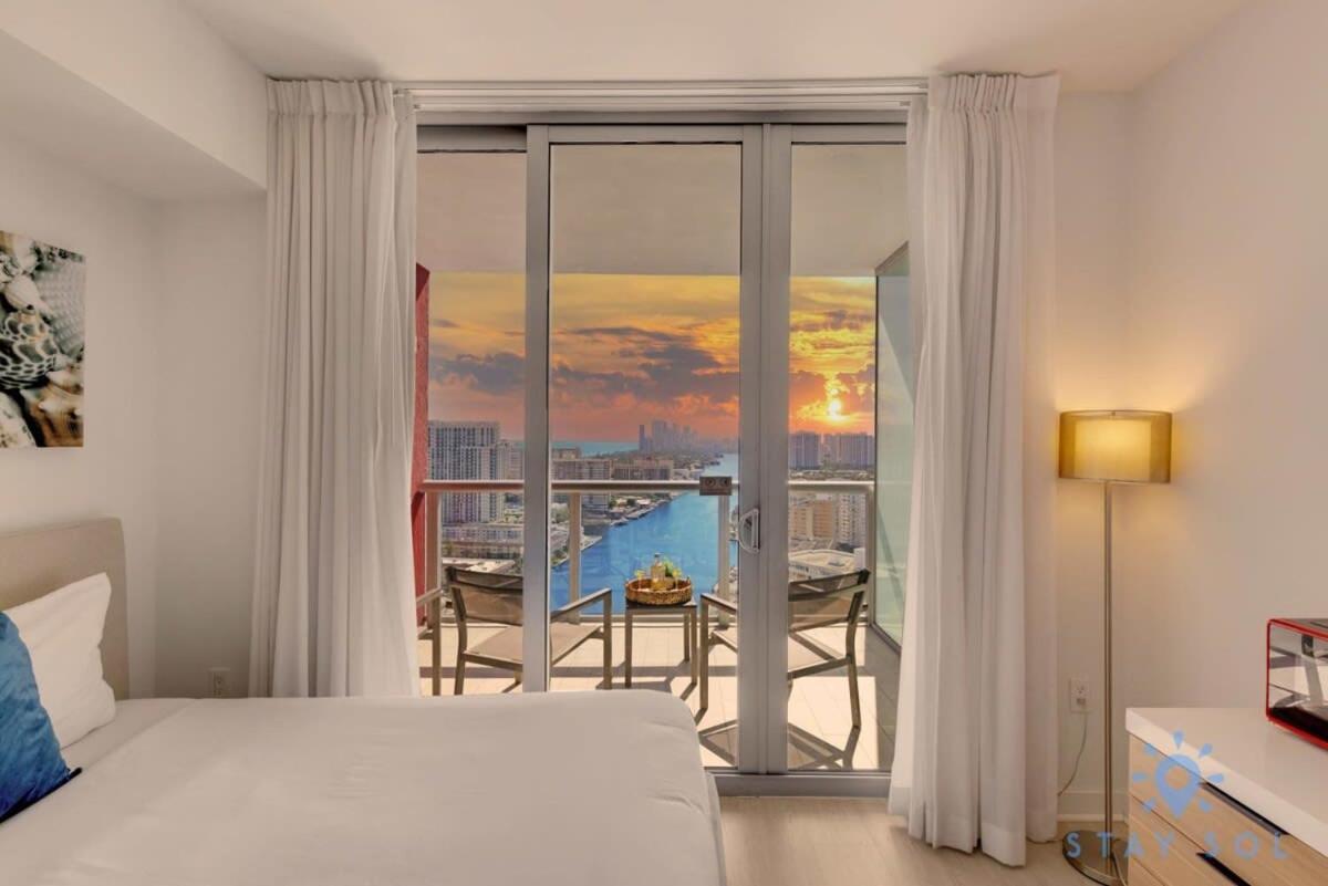 Amenities Balcony W Stunning Views-Beachfront Hallandale Beach Exteriér fotografie