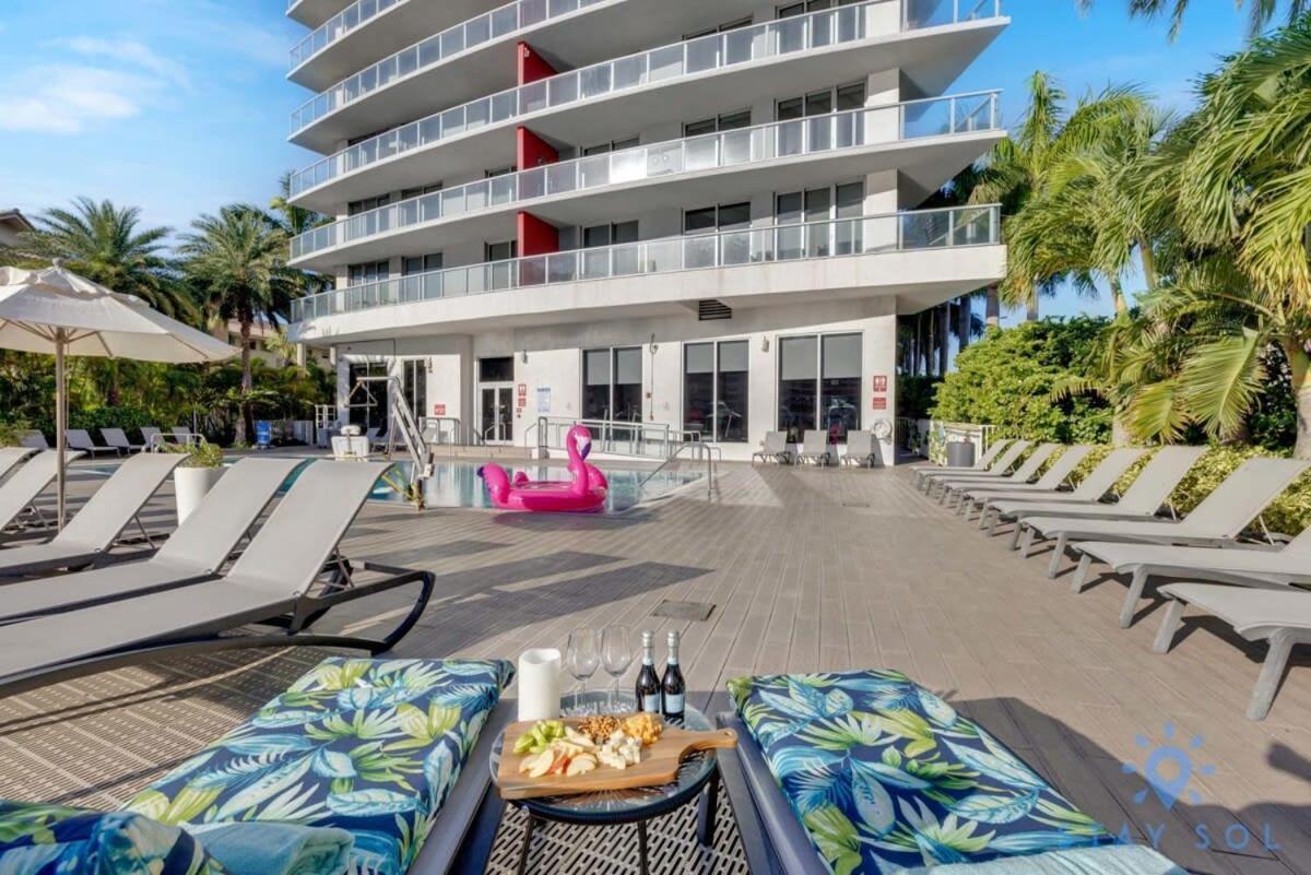 Amenities Balcony W Stunning Views-Beachfront Hallandale Beach Exteriér fotografie